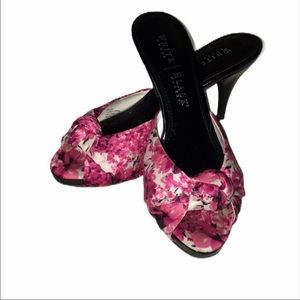 WHBM heal floral shoe